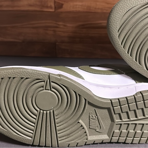 Nike Dunk Low Medium Olive Various Sizes - Picture 7 of 8